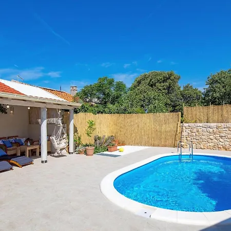 Fjaka Rab Hébergement de vacances Barbat na Rabu